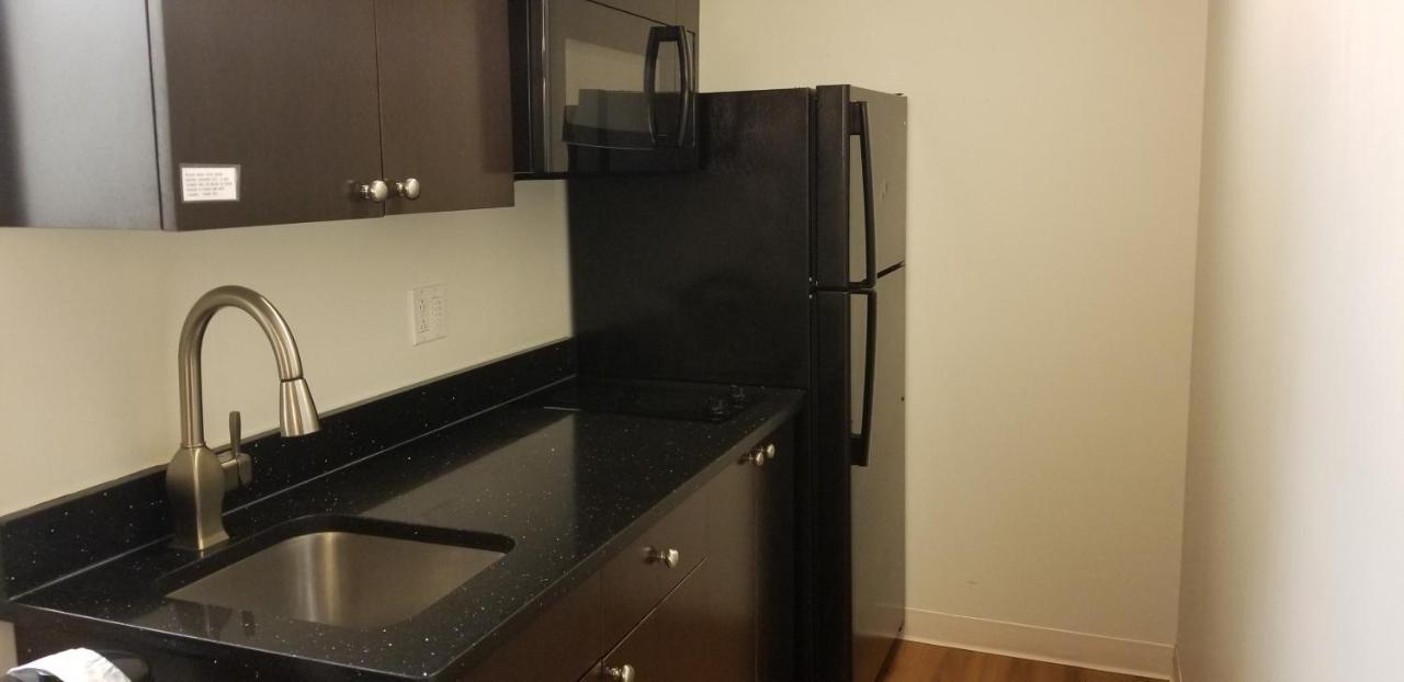 Joys Inn Innisfail, Ab Zewnętrze zdjęcie