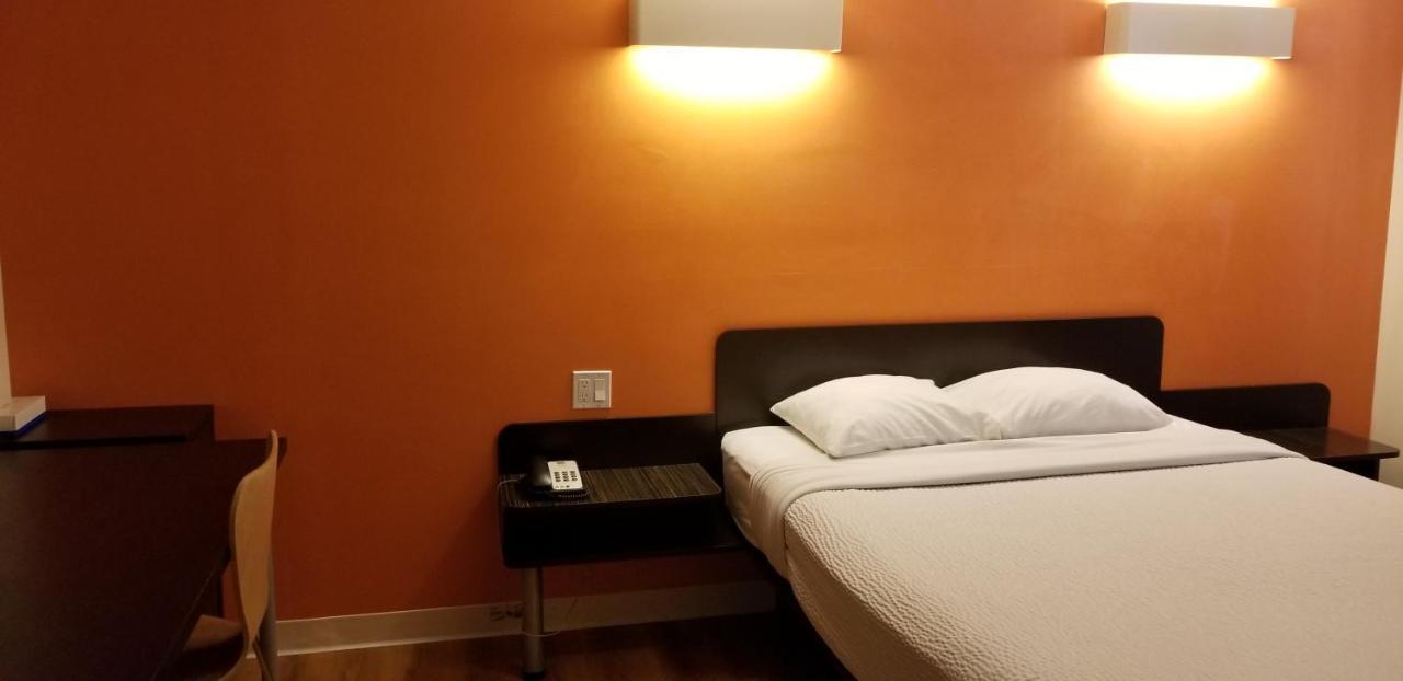 Joys Inn Innisfail, Ab Zewnętrze zdjęcie