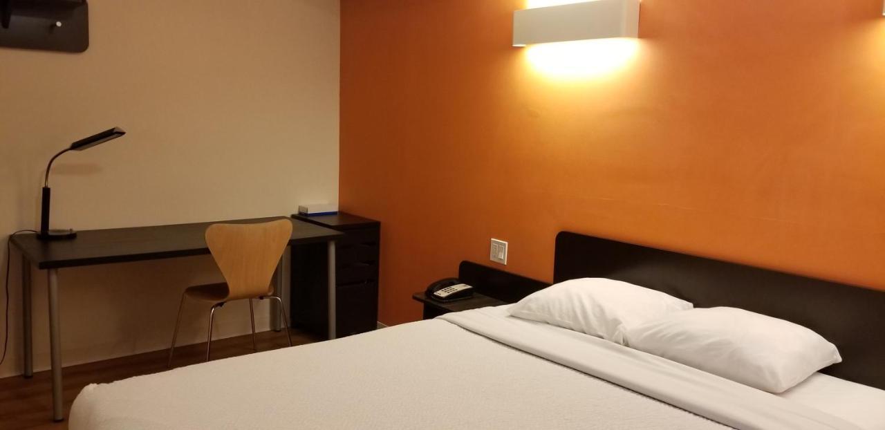 Joys Inn Innisfail, Ab Zewnętrze zdjęcie