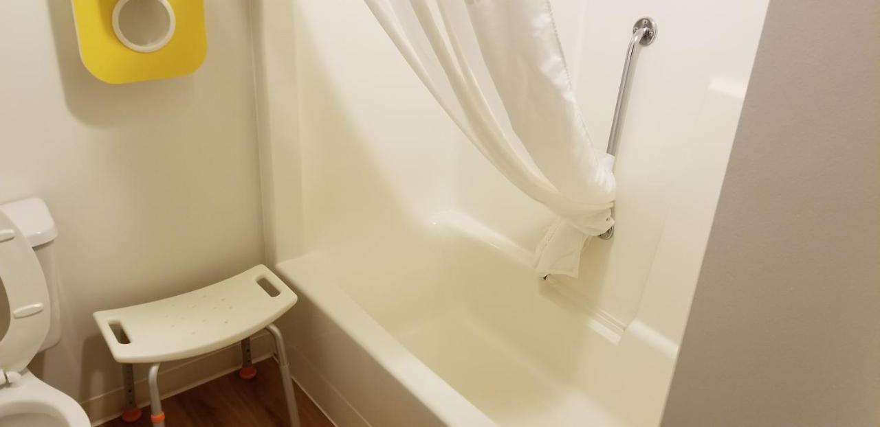 Joys Inn Innisfail, Ab Zewnętrze zdjęcie