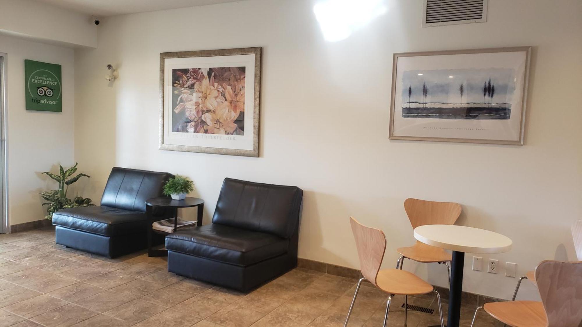 Joys Inn Innisfail, Ab Zewnętrze zdjęcie