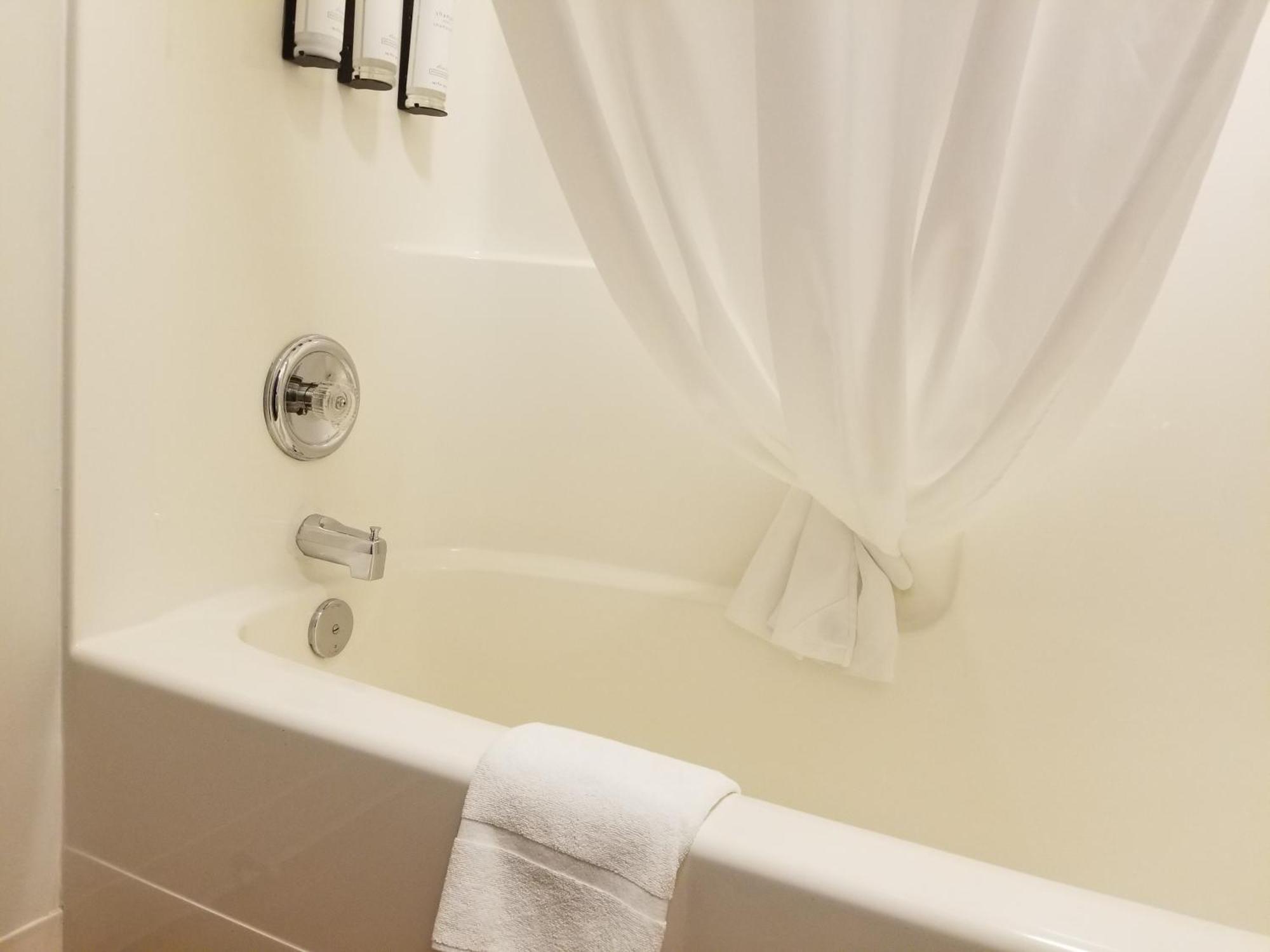 Joys Inn Innisfail, Ab Zewnętrze zdjęcie